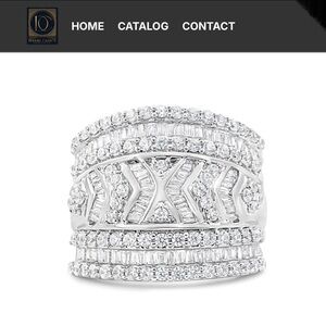 Elegant Silver Diamond Ring -